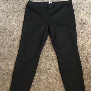 Jennifer Lopez black jeggings